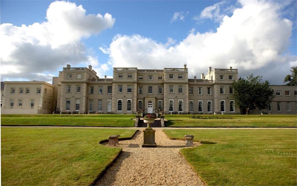 De Vere Wokefield Estate Hotel - 247 airport ride