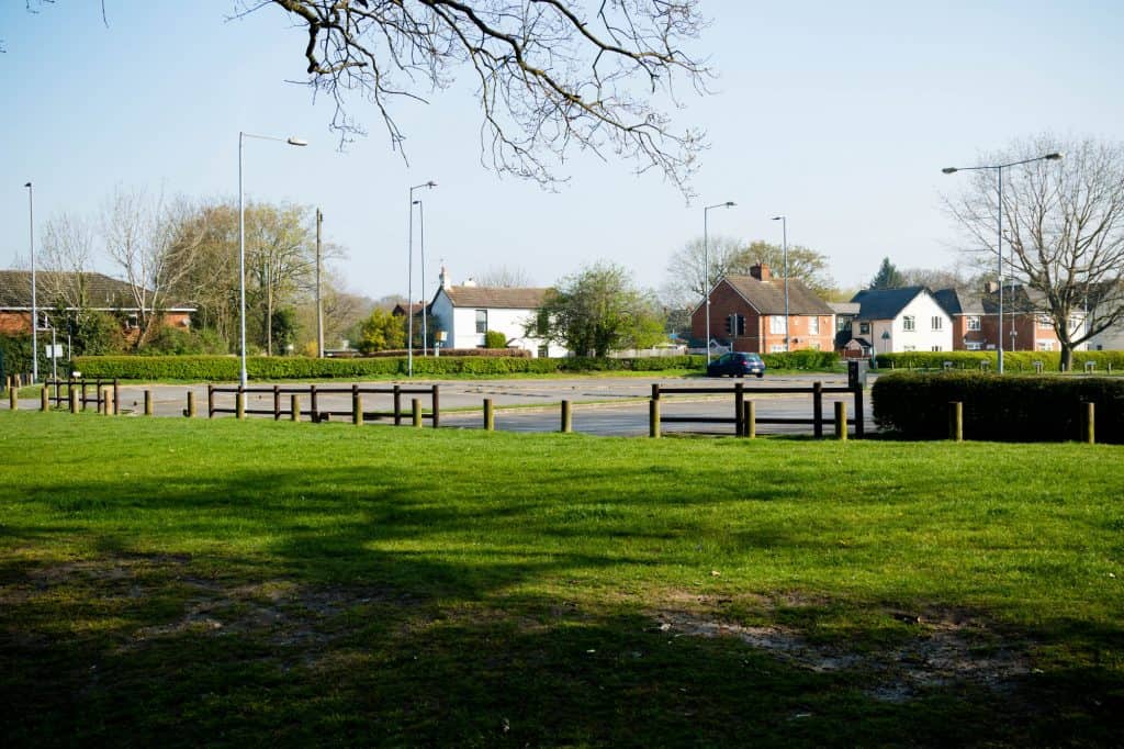 Sandhurst uk - 247 airport ride
