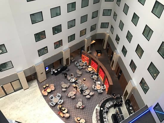 The Holiday Inn Express - 247 airport ride